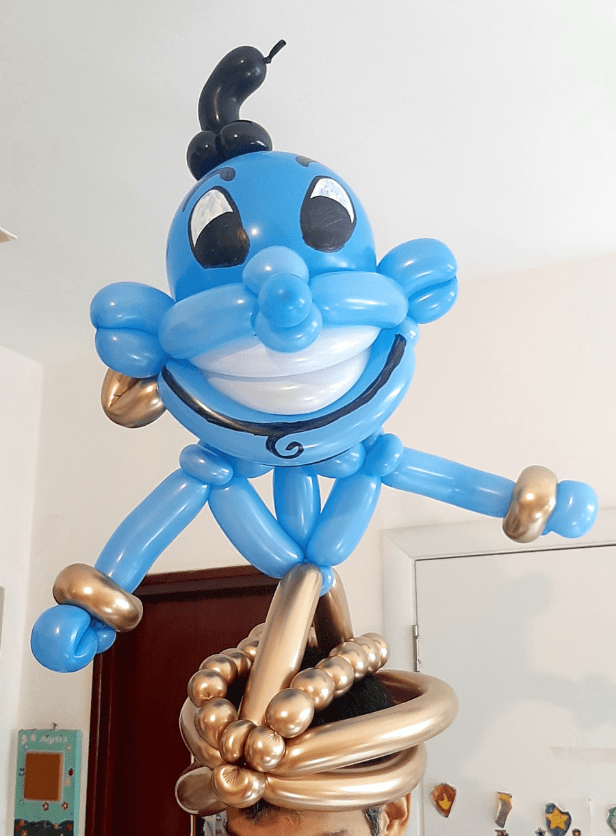 אמני בלונים לארועים שלא שוחכים - תמונה