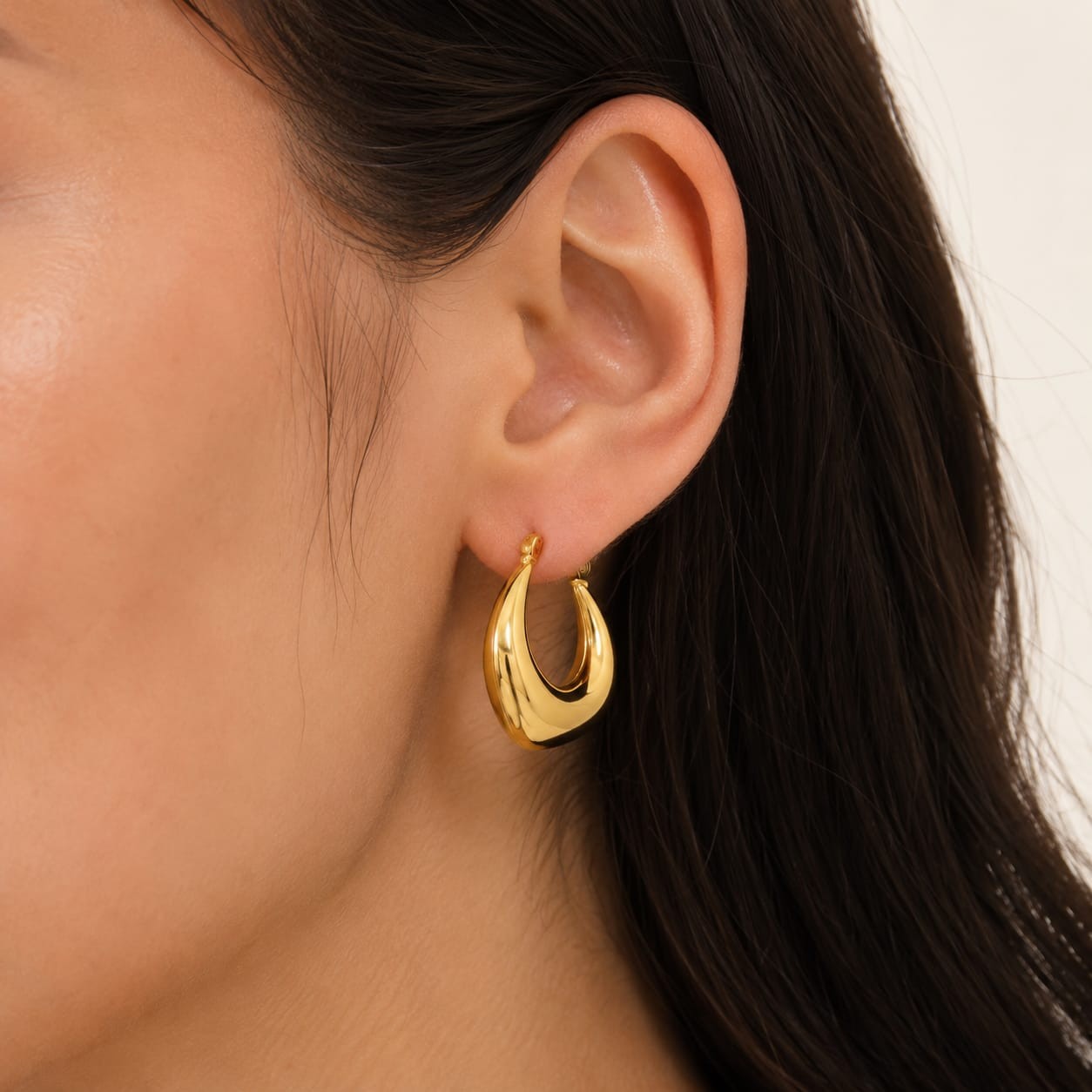 Soft Curve Earring thumbnail 2