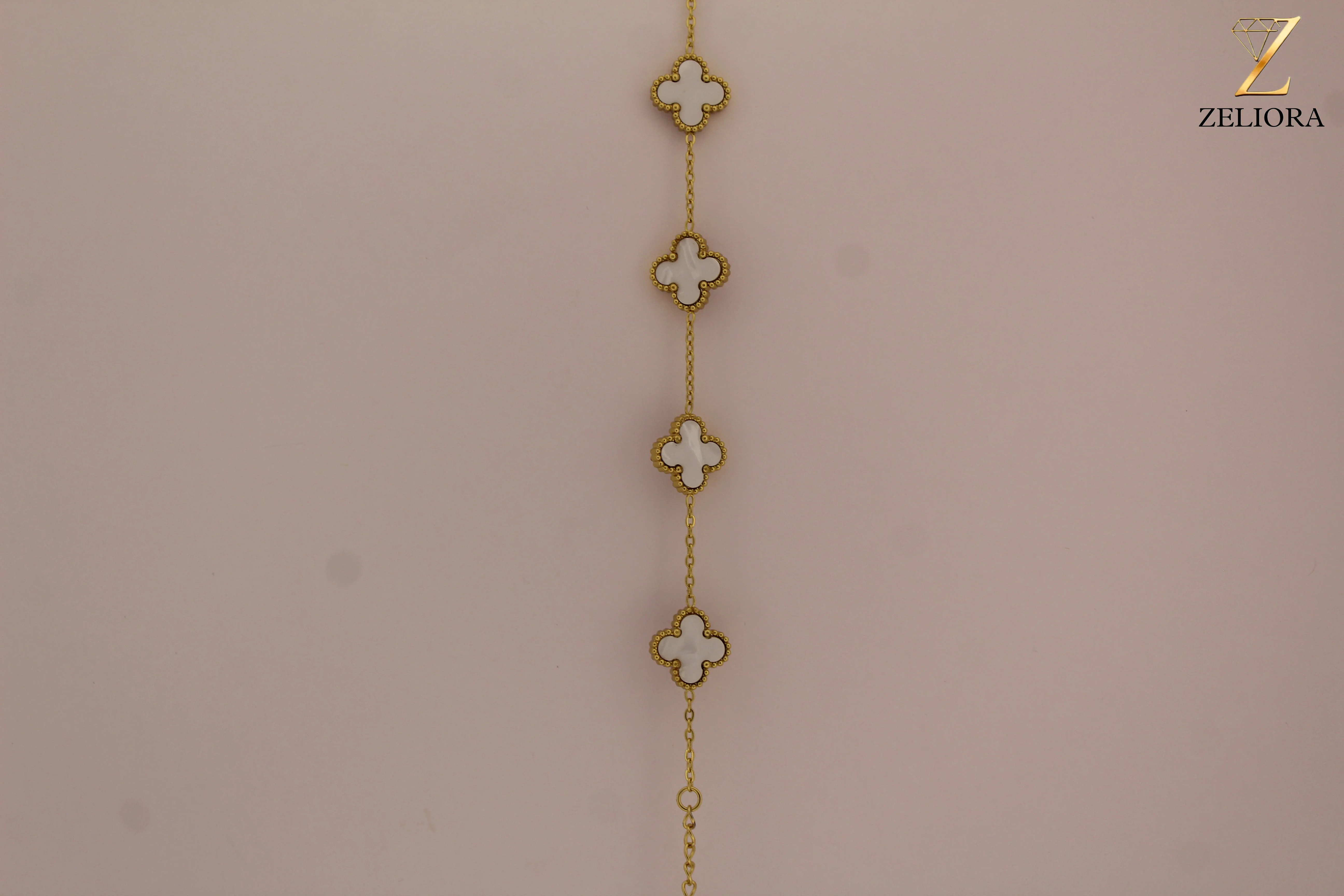 Pearl Clover Chain Braclet thumbnail 2