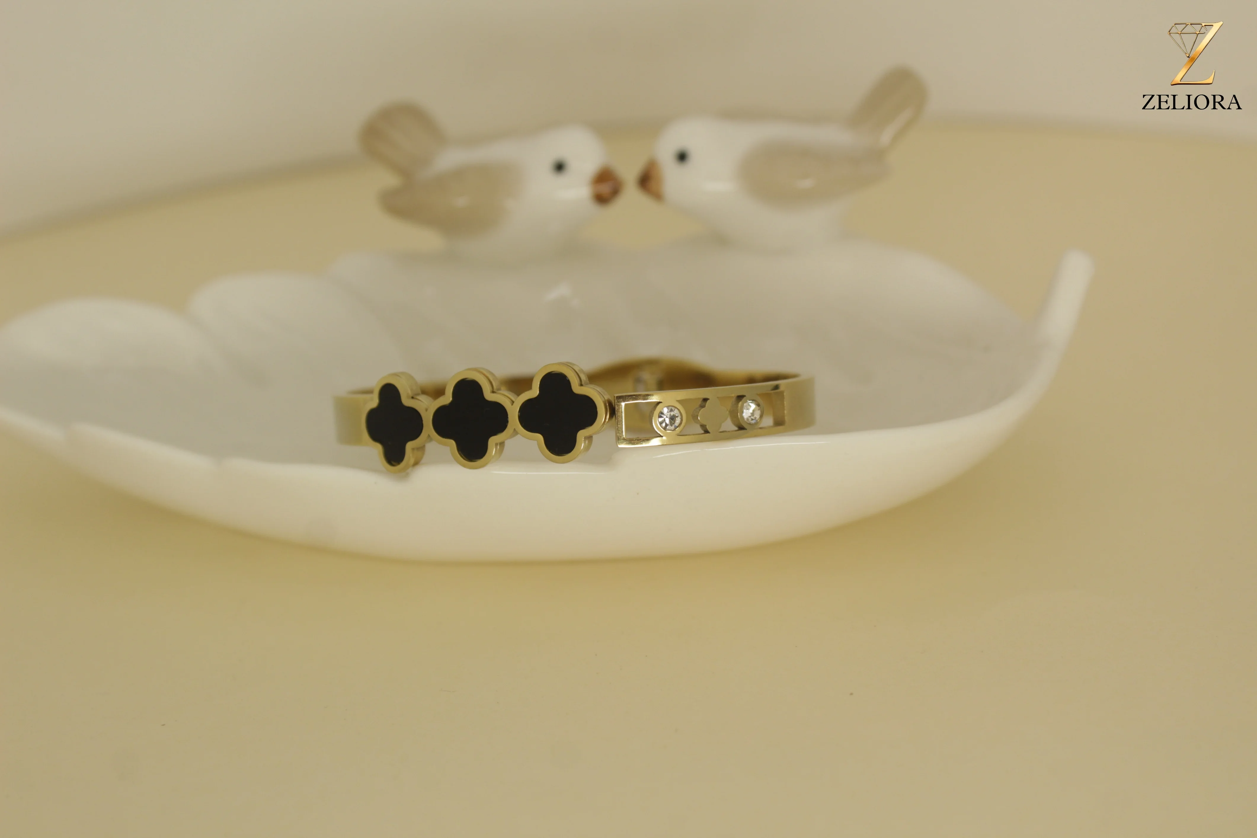 Black Charm LIne Kada thumbnail 2