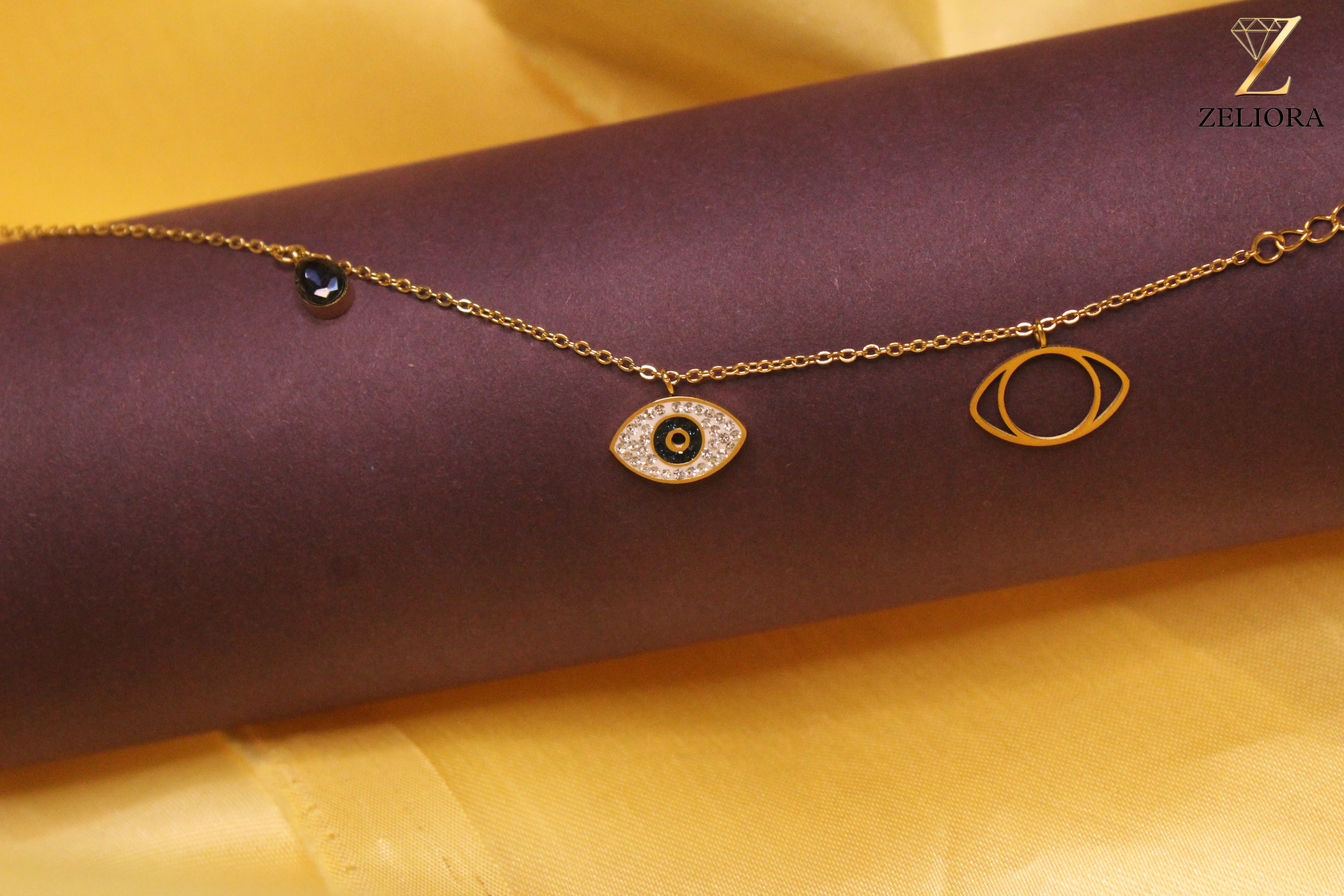 Lucky Eye Chain Braclet thumbnail 2