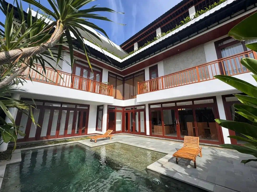 5 Bedroom Villa at Pererenan For Sale &amp; Lease - Image 1 of 10
