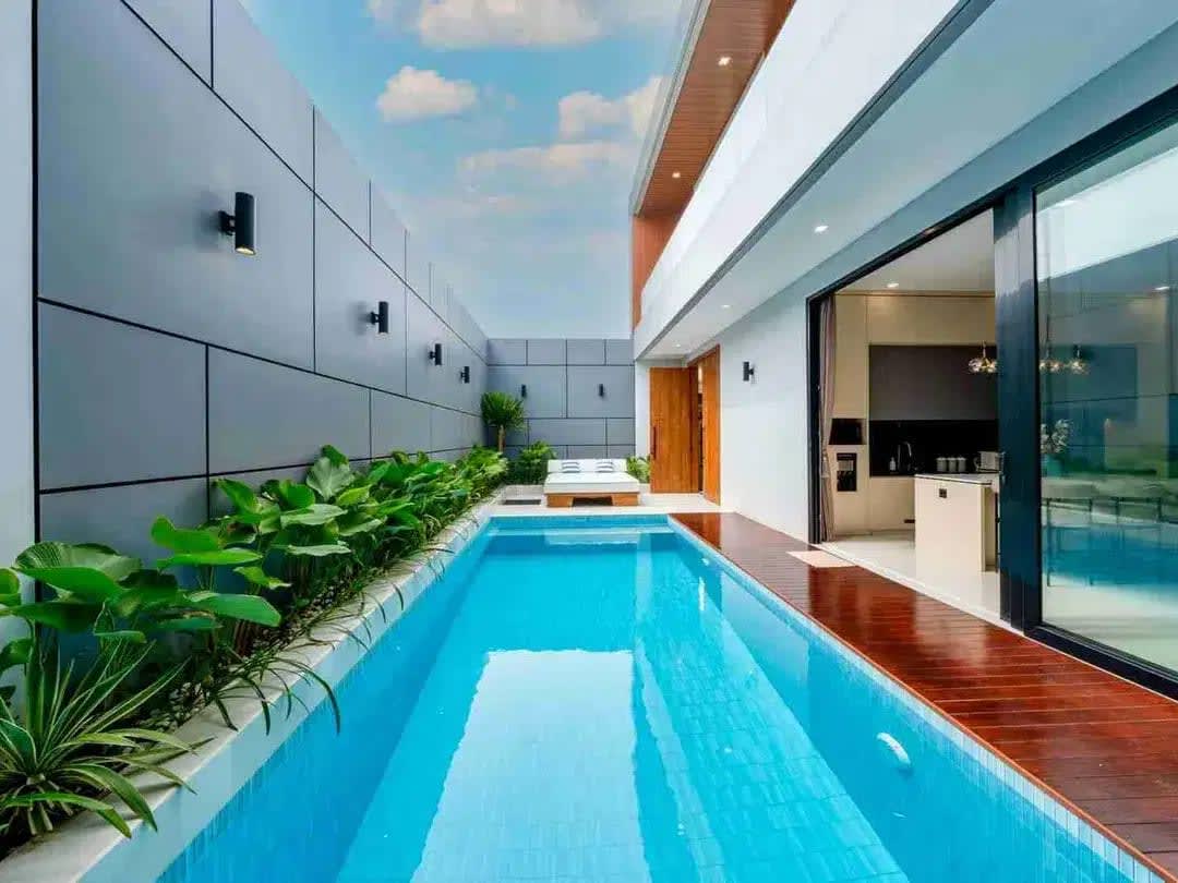 DIJUAL VILLA MEWAH, BERAWA, CANGGU,KUTA UTARA - Image 1 of 10