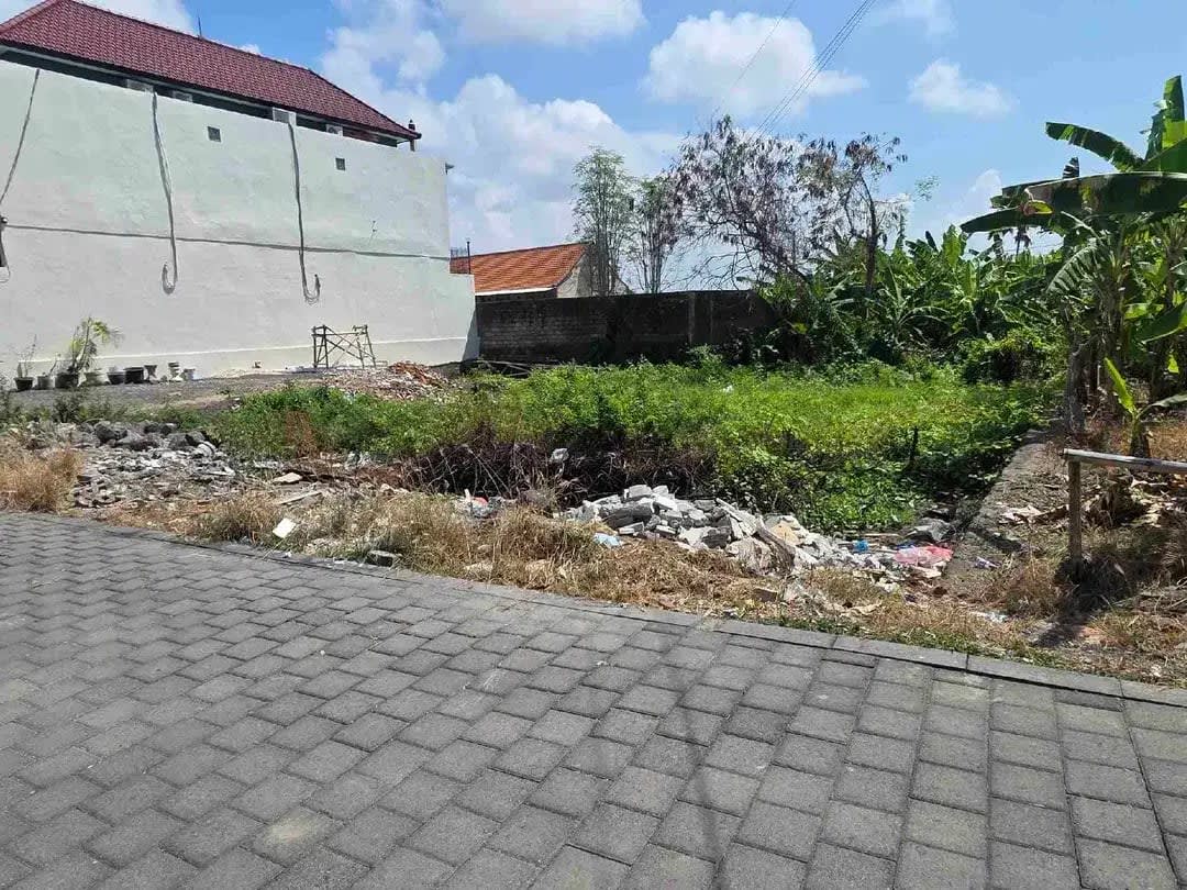 Jual Tanah Zona Kuning luas 144m/1.44are lokasi area jl Batur Sari dekat pantai sanur area investasi.kkli - Image 1 of 6