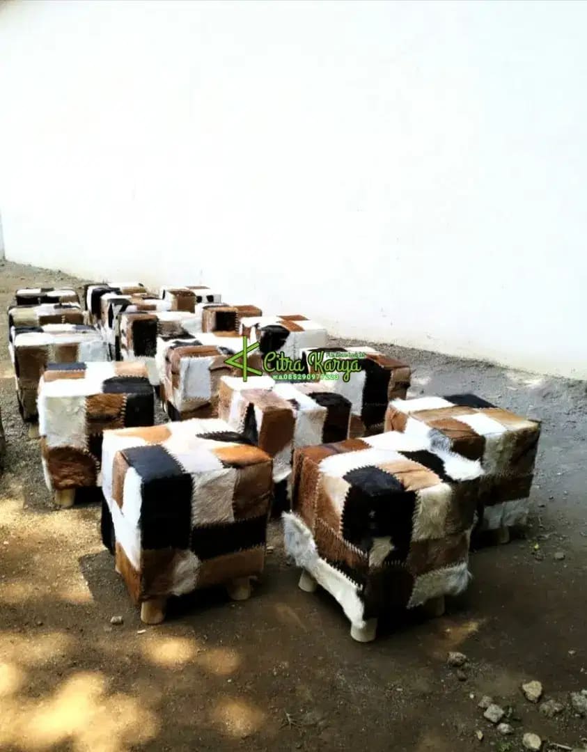Stooll , ottomat kulit kambing asli ,kulit sapi asli leather cow - Image 1 of 4