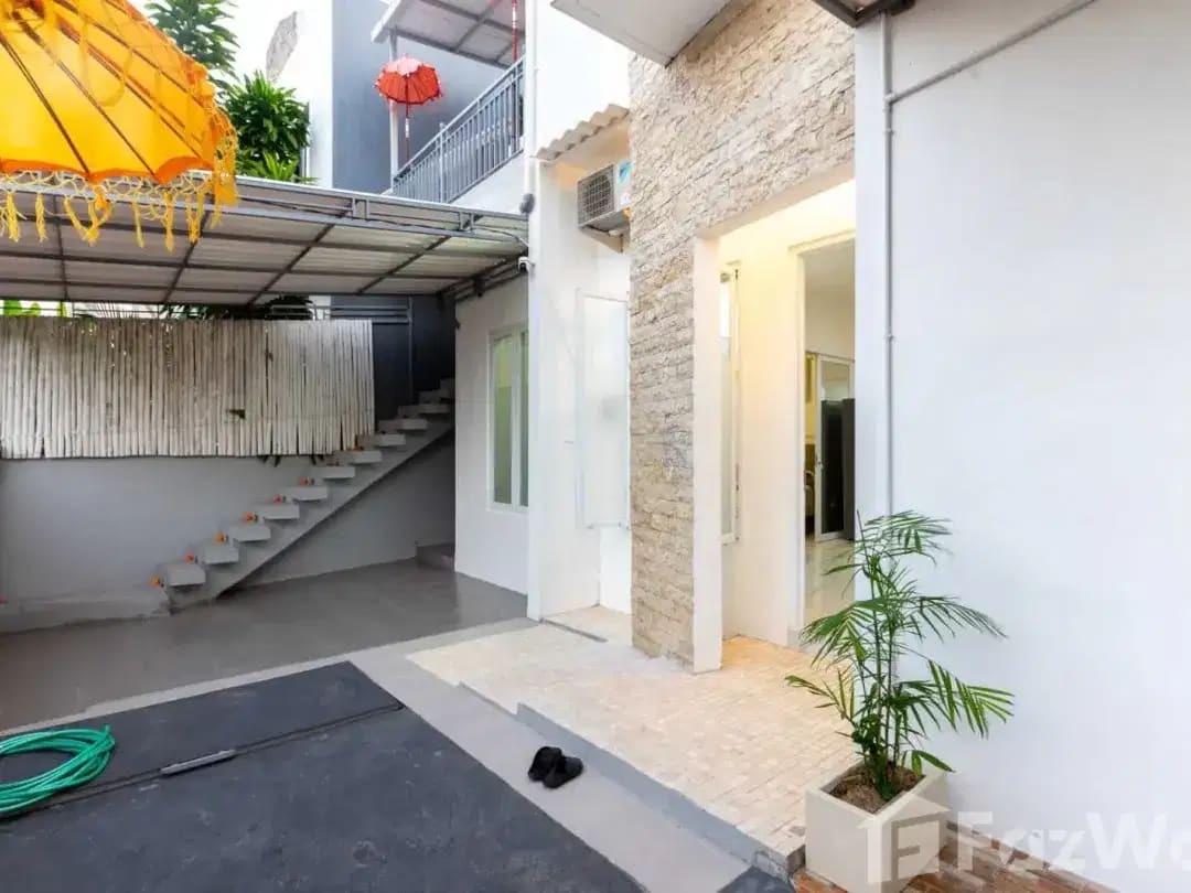 4 Bedroom House for sale in Uluwatu, Bali - Image 1 of 10