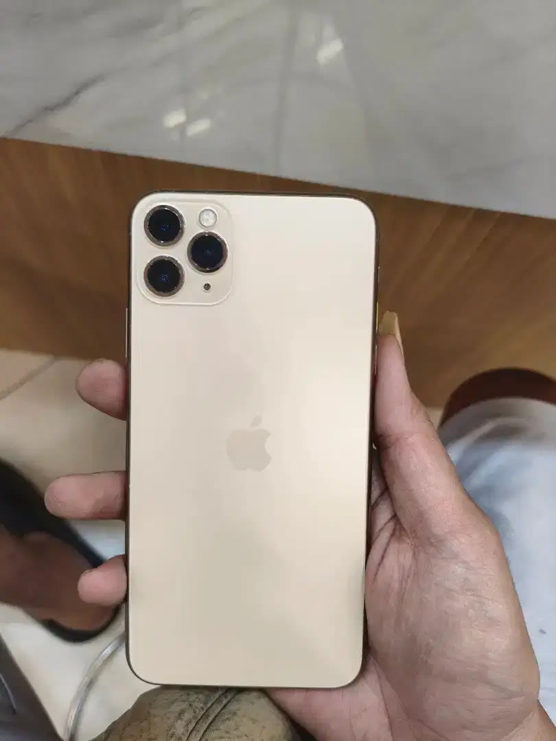 IPHONE 11 PROMAX 256GB WHITELIST - Image 1 of 3