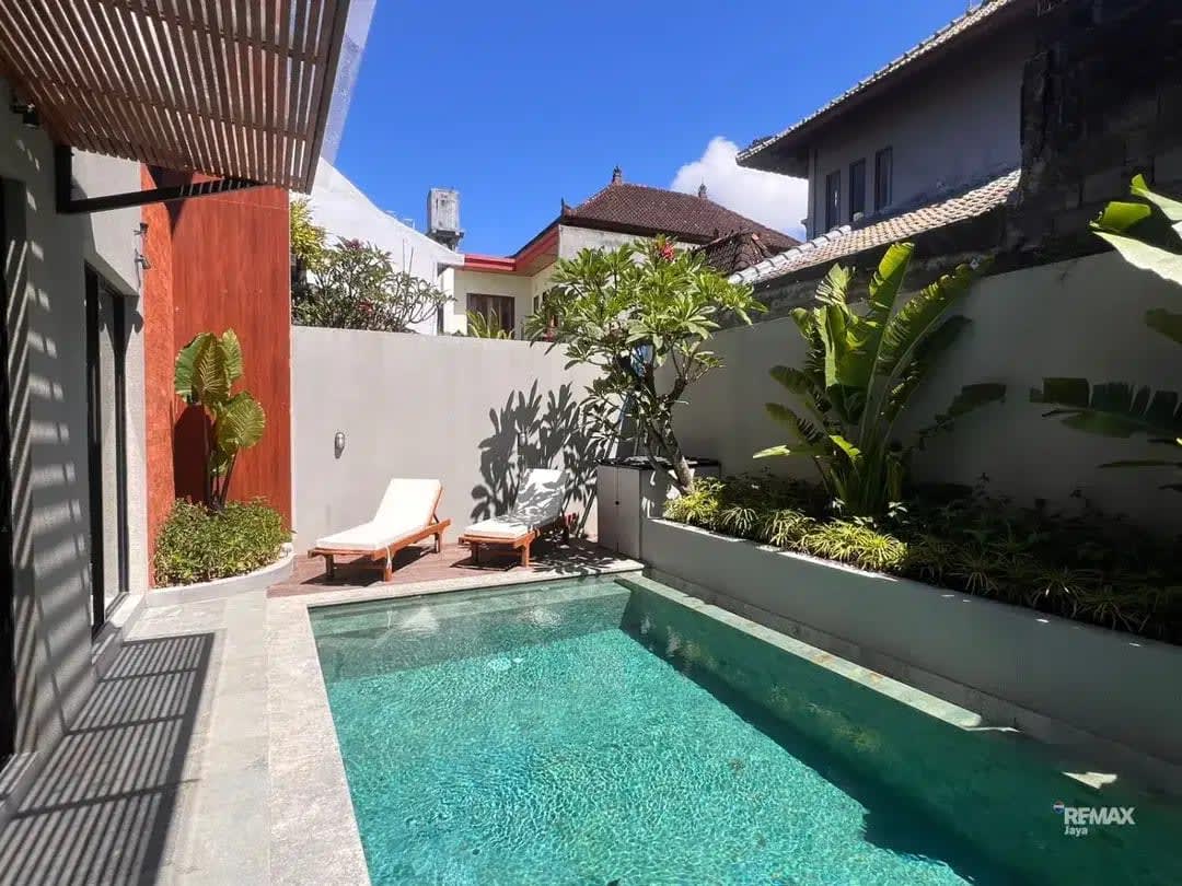 Villa modern, dijual area Sanur. - Image 1 of 10