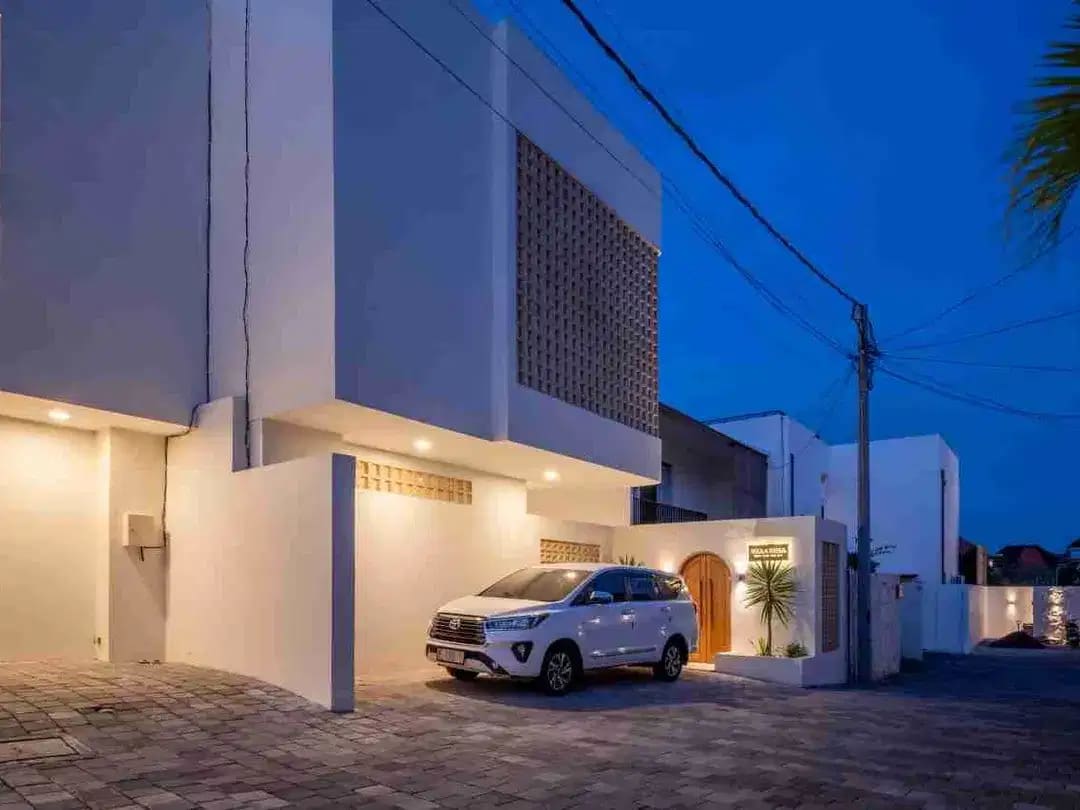 Modern minimalist 3 Bedroom Villa, Furnished, Strategic Location at Canggu Area, Near to the Beach - Image 1 of 10