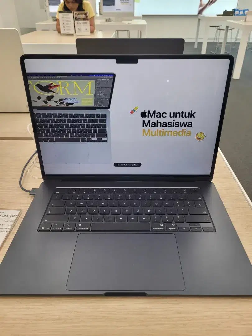 Promo MacBook Air M5 15 inci cicilan ringan tanpa DP tanpa biaya admin - Image 1 of 3