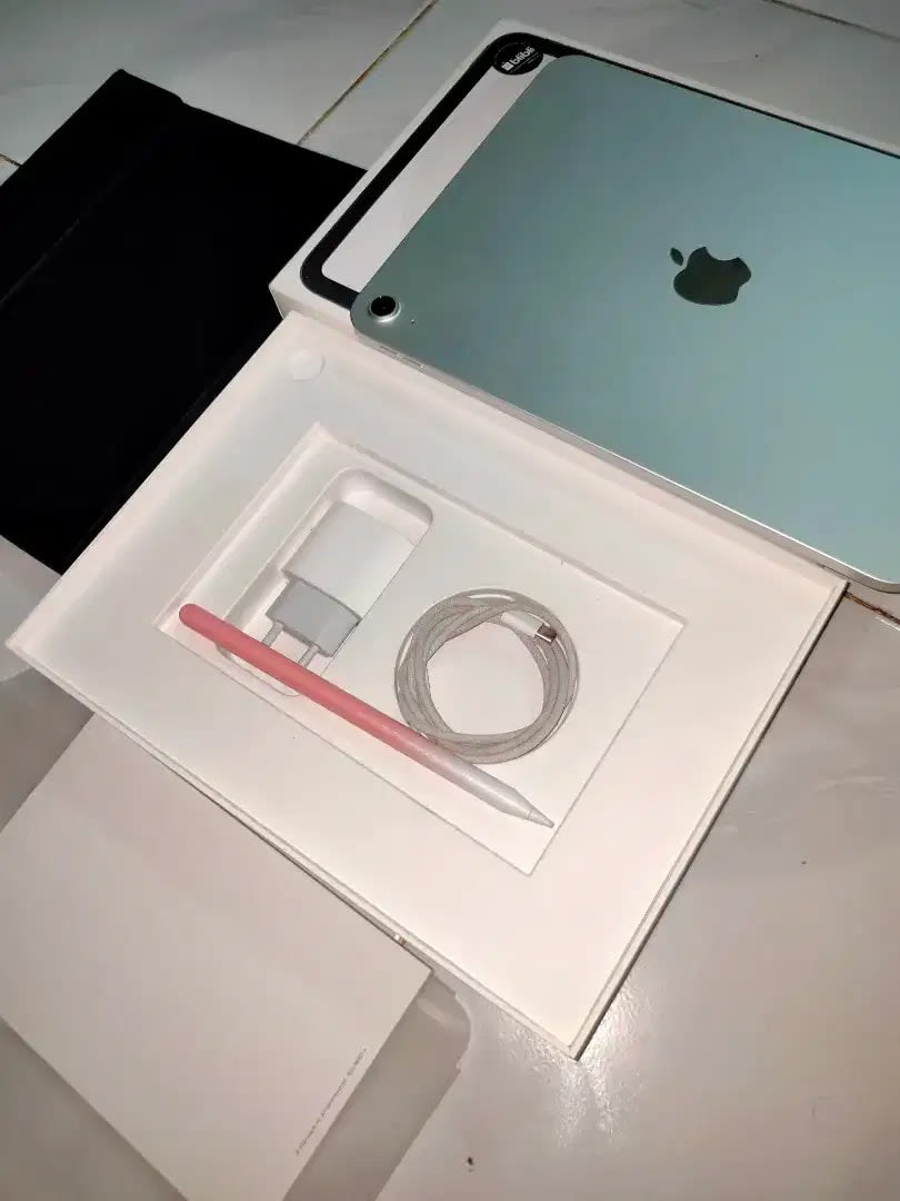 Ipad Gen 11 A16 128gb - Image 1 of 6