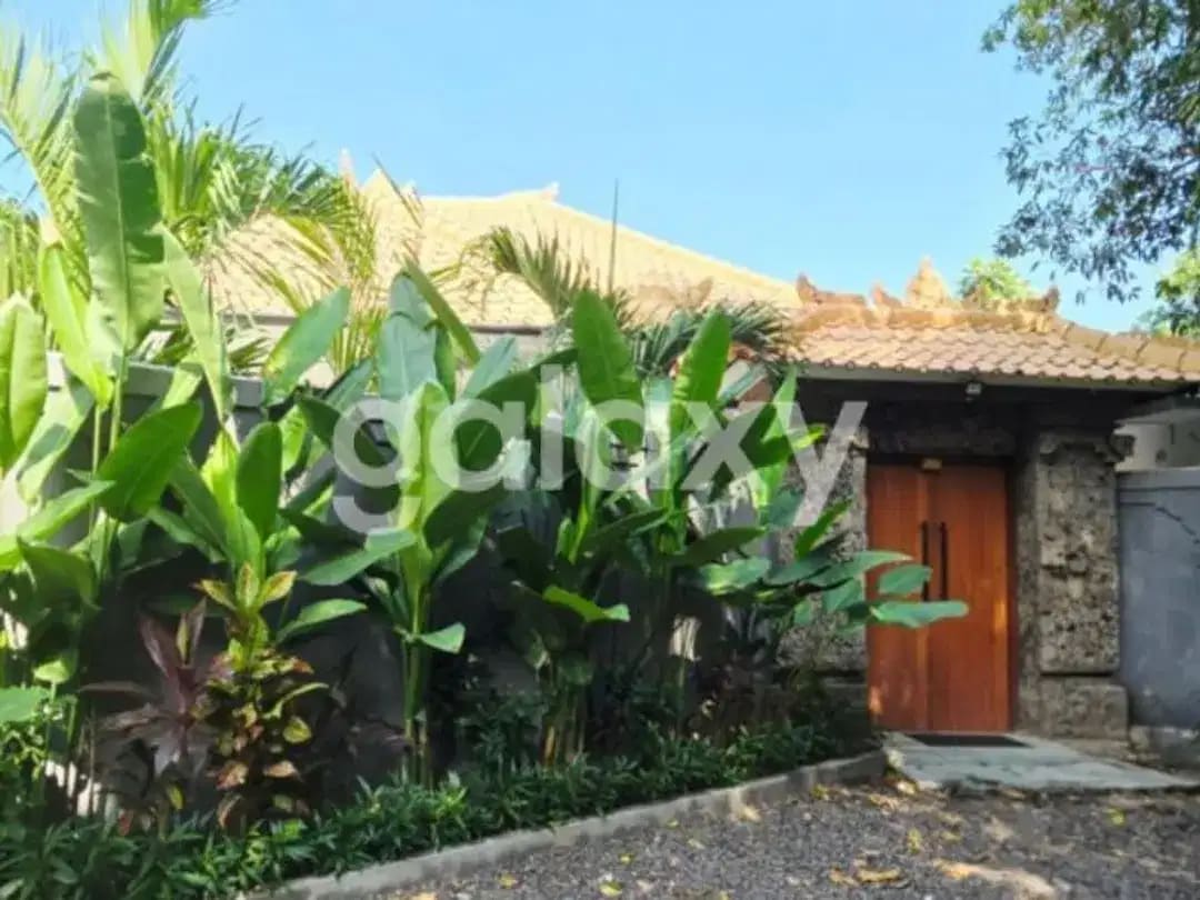 LEASEHOLD VILLA FURNISHED 1 LANTAI DI SARINANDE SEMINYAK BADUNG, BALI - Image 1 of 10