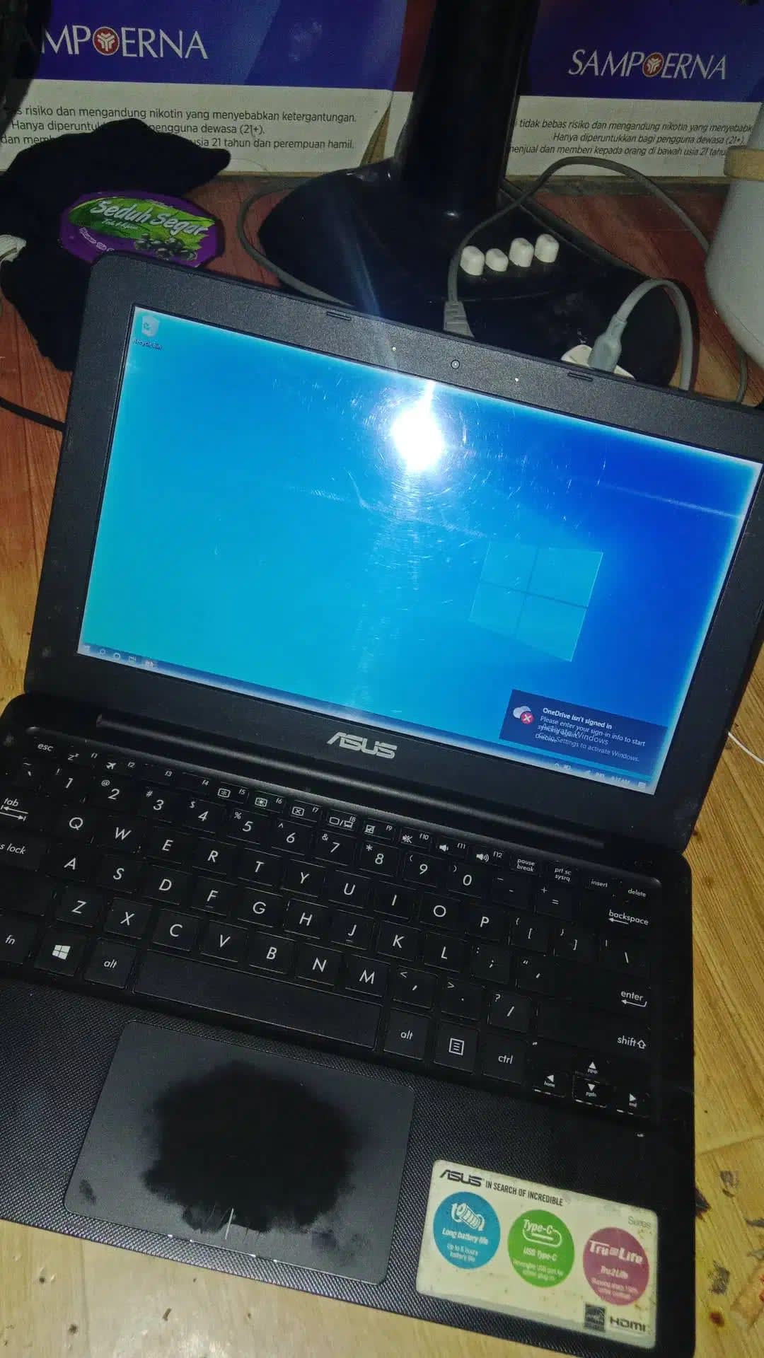 Notebook asus di jual - Image 1 of 2