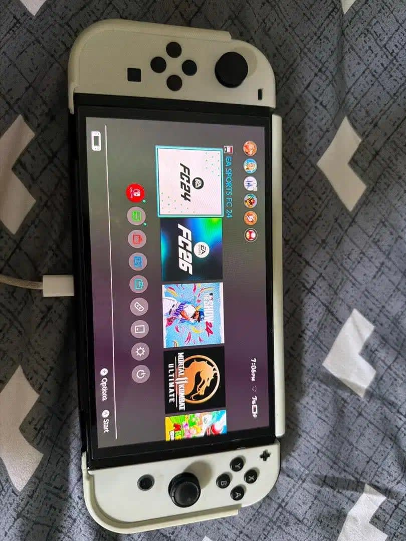 Nitendo switch oled - Image 1 of 1