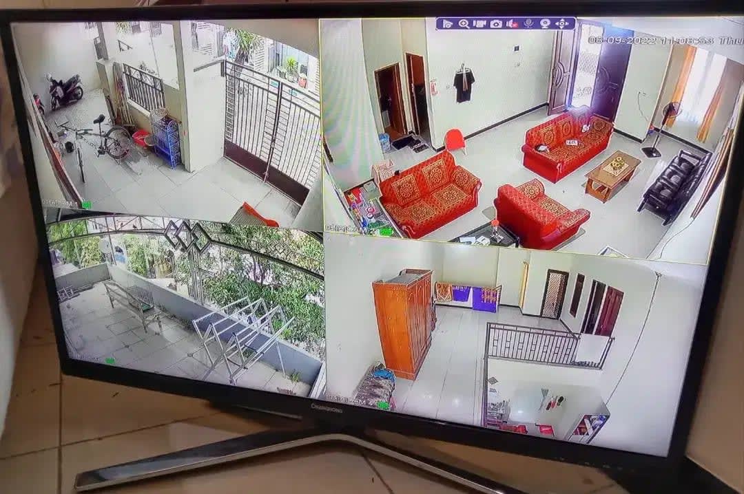 BERPERGIAN AMAN DAN TENANG, DENGAN PASANG CCTV PANTAU DARI HP - Image 1 of 9