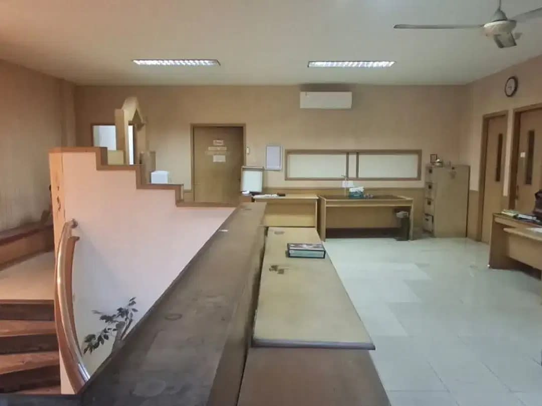 Disewakan RUKO KANTOR 3 lantai pusat bisnis Denpasar, Bali Lokasi Dauh Puri, Denpasar Bali - Image 1 of 8