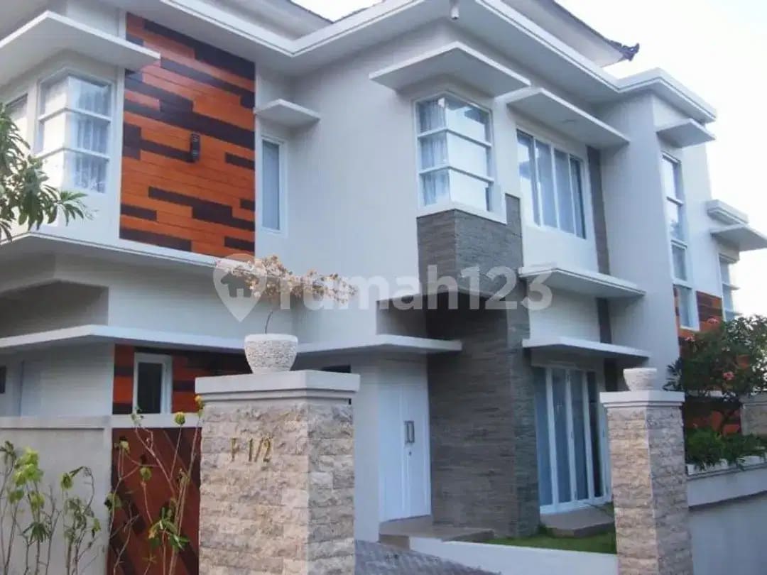 Rumah Full Furnish di Cluster Nakula Badung Bali - Image 1 of 8
