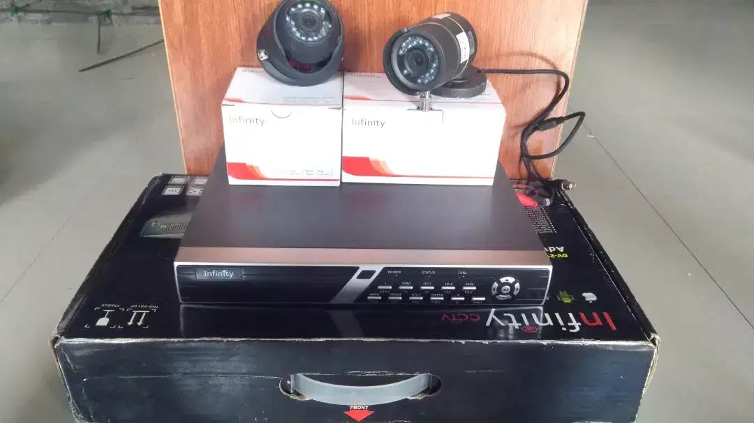 Satu paket CCTV Infinity - Image 1 of 4