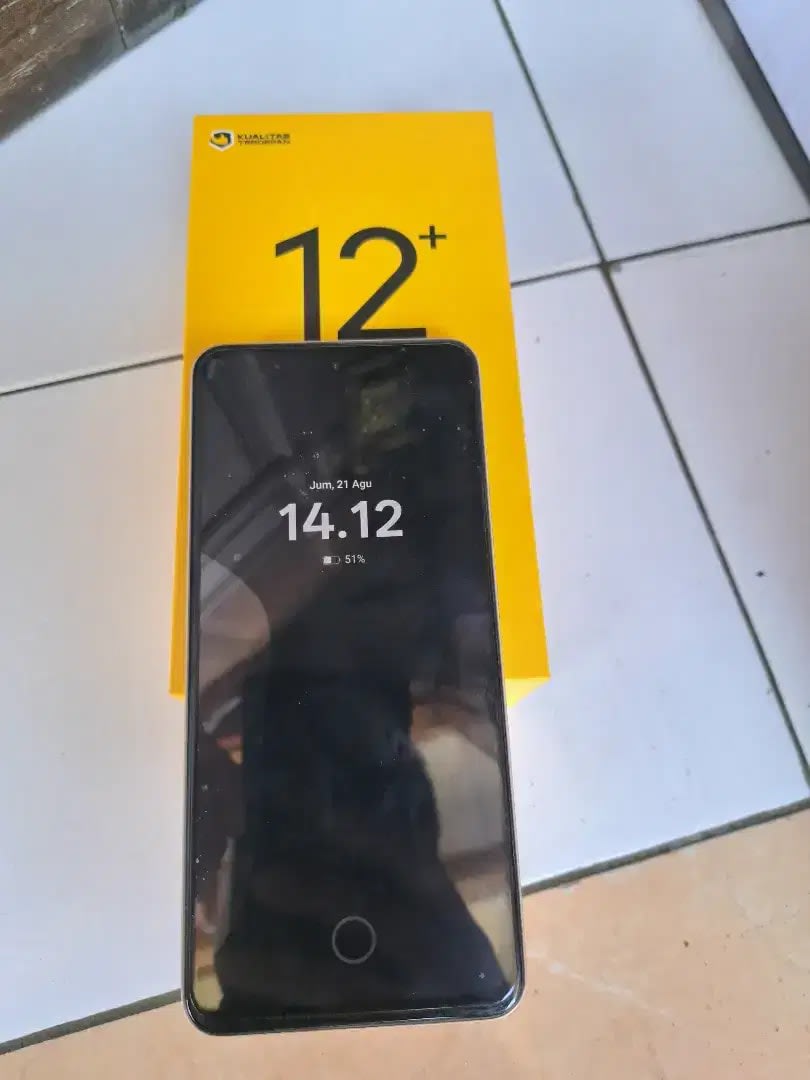 Realme 12 plus 5g ram 8/256 - Image 1 of 2