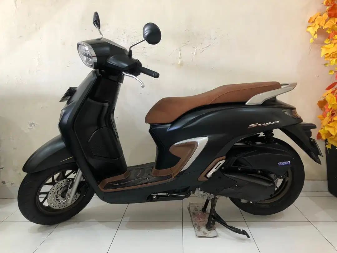 Honda Stylo ABS Th.2024 black brown!! - Image 1 of 10