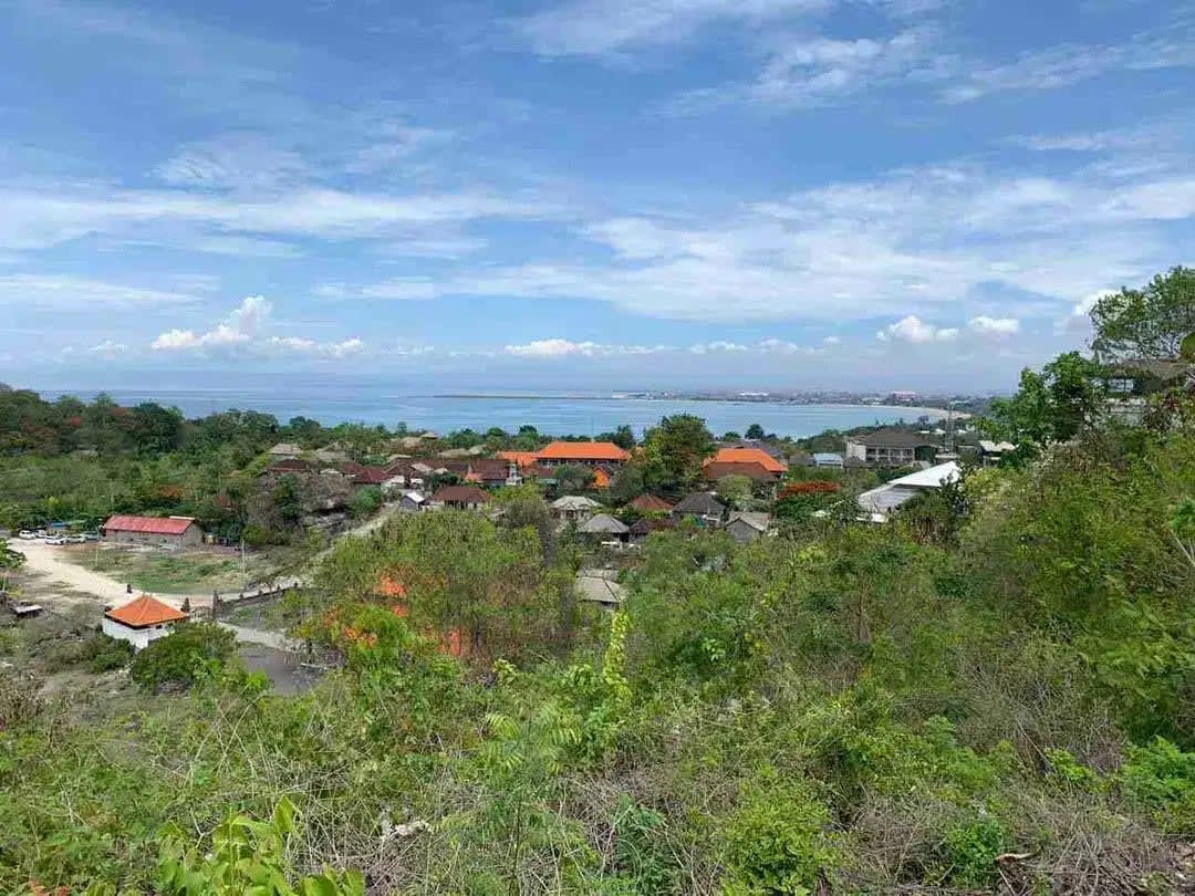 BARANG MURAH Dijual Tanah Full View Laut di Jalan Raya Utama Uluwatu Jimbaran Bali - Image 1 of 10