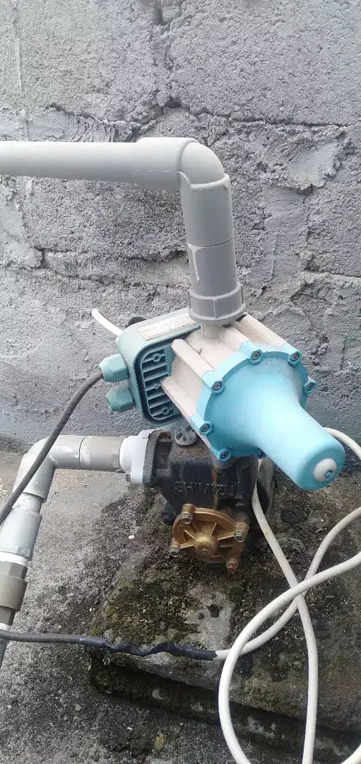 Tukang pompa air,kran patah,water heater, sumur bor, kloset duduk,dll - Image 1 of 5