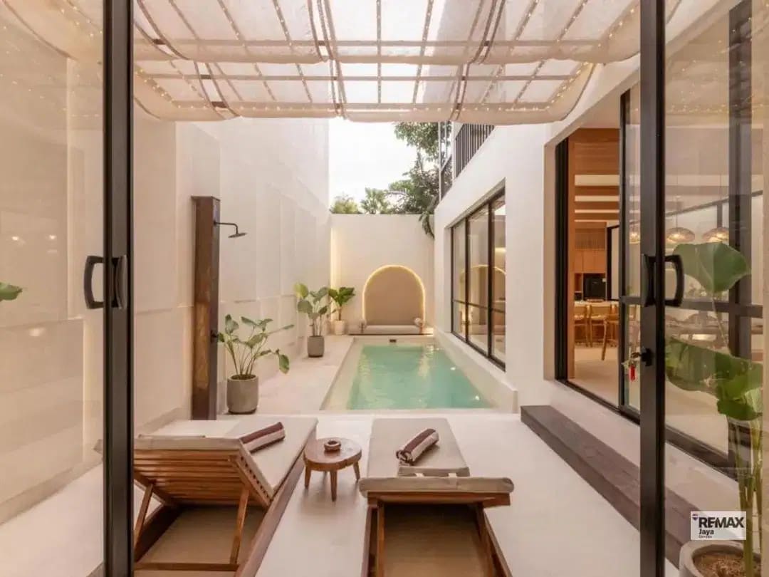 Brand-New Luxury Villa With 28-Year Leasehold In Pererenan - Image 1 of 3