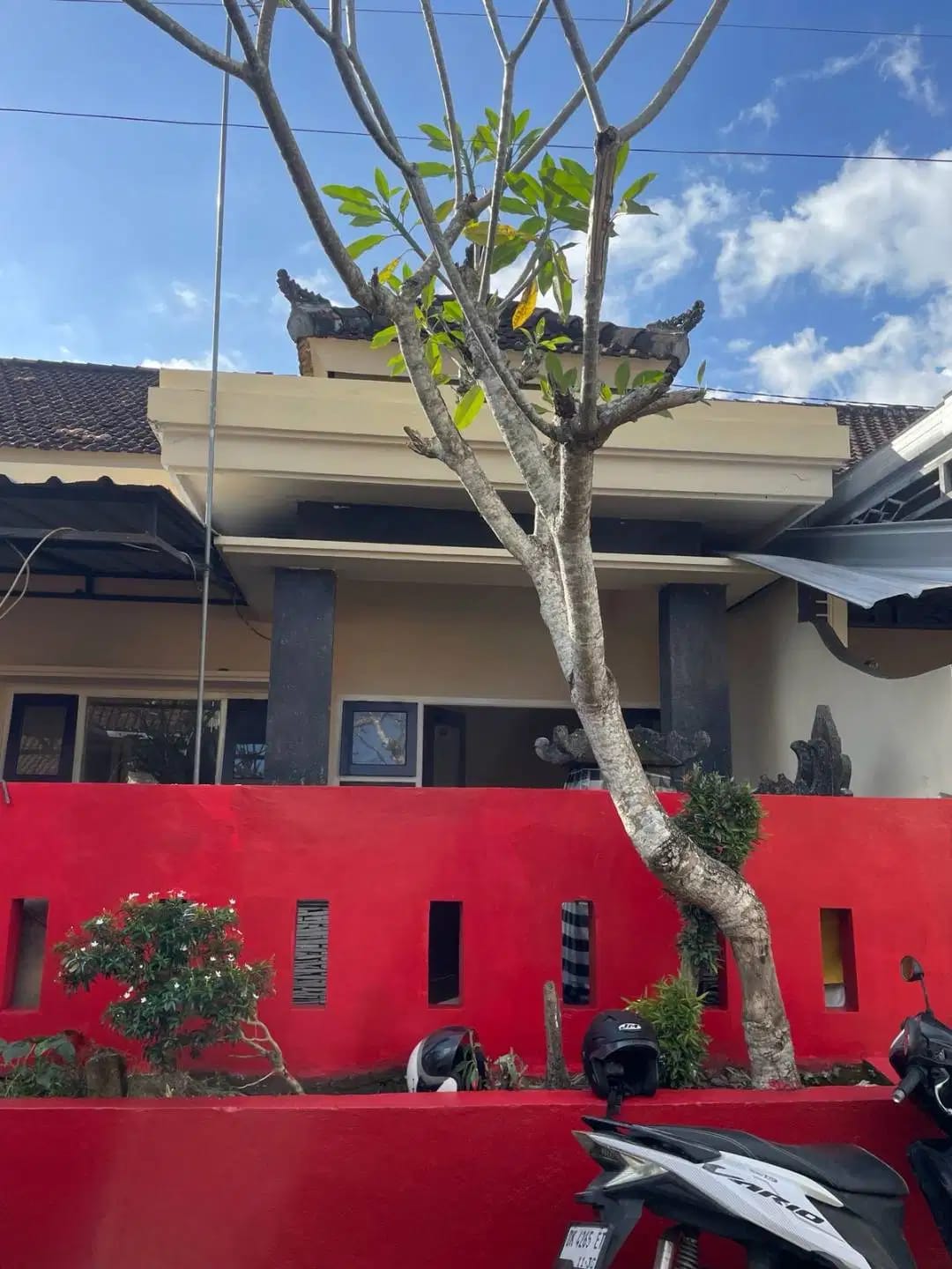 Sudah Renov, Siap Huni, IMB SHM, Dekat Kota dan ByPass, Harga Bersaing - Image 1 of 10