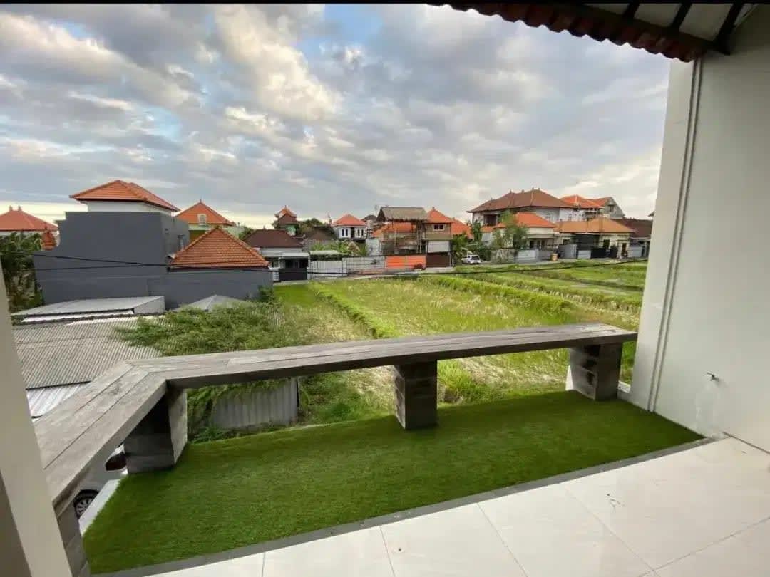 JUAL RUMAH SEMI VILLA GIANYAR - Image 1 of 10