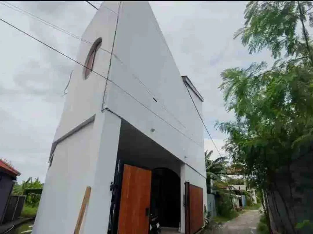 DIJUAL VILLA 1 KAMAR DEKAT BERAWA BEACH DD - Image 1 of 7