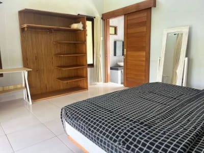 Disewakan villa cantik dengan lokasi strategis di kawasan Banjar Canggu, Kuta Utara – Bali. Cocok untuk tempat tinggal maupun investasi rental villa. - Thumbnail 4