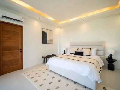 Modern Tropical Villa With Paddy Field View In Canggu Berawa - Thumbnail 8