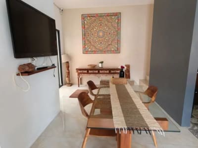 Freehold (DIJUAL) Rumah Modern semi Villa Kerobokan Badung - Thumbnail 3