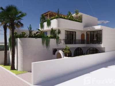 4 Bedroom Villa for sale in Canggu, Bali - Thumbnail 2