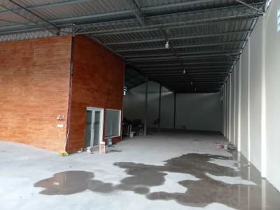 Gedung Baru Gudang Jalan Utama Muding Mundeh Kerobokan - Thumbnail 3