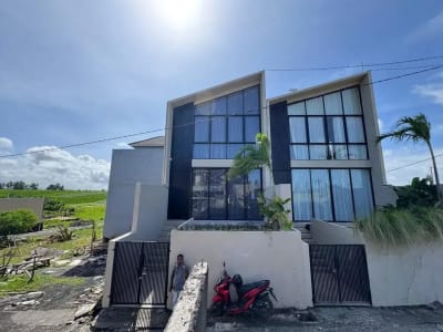 Villa 2 unit plus tanah pencetak cuan Munggu mengwi Bali - Thumbnail 1