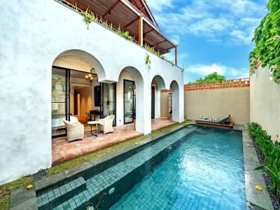 Villa Modern 4 Kamar Tidur – Hanya 1,5 KM ke Pantai, SEMINYAK - OBEROI - Thumbnail 1
