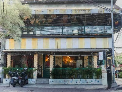 Over Kontrak ex Resto di Area Premium Turis Petitenget Kuta - Thumbnail 1