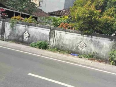 Tanah pinggir jalan raya dekat Canggu bonusan bangunan jalan tuka dalung Mengwi bali - Thumbnail 1
