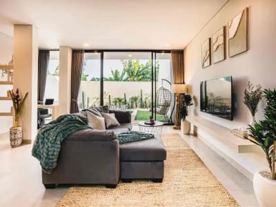 DIJUAL VILLA PREMIUM SEMINYAK – 2 LANTAI | PRIVATE POOL | FREEHOLD | FULLY FURNISHED - Thumbnail 2