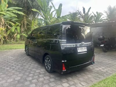 TOYOTA VOXY 2020 - Thumbnail 3