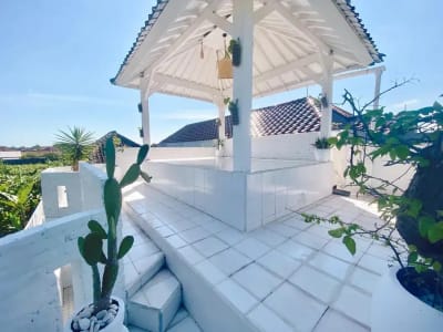 Vila Mewah Modern 3 Lantai dengan Rooftop di Seminyak Bali - Thumbnail 2