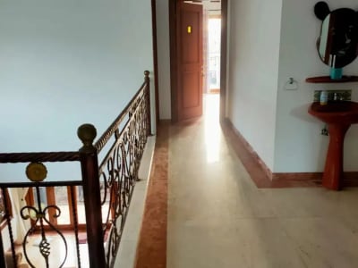 Rumah Mewah dalam kompleks elit di Denpasar dekat Living World - Thumbnail 5