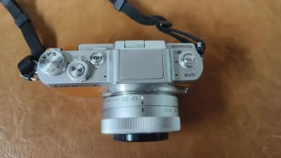 Panasonic Lumix gf8 - Thumbnail 2