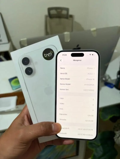 iPhone 16 128GB iBox BH 100% CC 73 Like New Garansi 07/2027 - Thumbnail 3