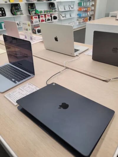 Promo MacBook Air M5 15 inci cicilan ringan tanpa DP tanpa biaya admin - Thumbnail 2