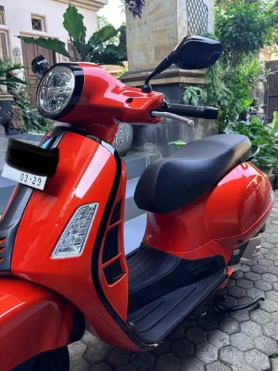 Vespa GTS Super Sport 150 Orange Tramonto like new - Thumbnail 2