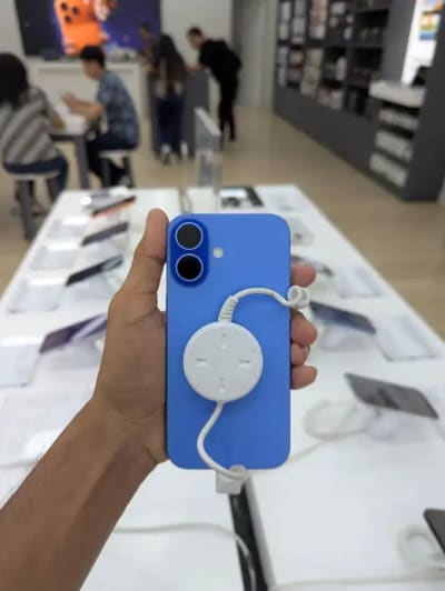 Iphone 17 Ready stock. Bisa kredit by indodana finance - Thumbnail 2