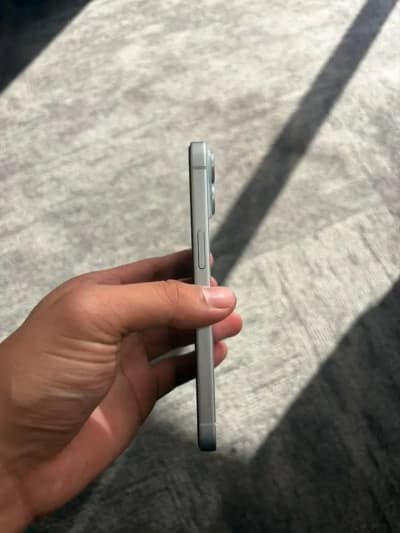 Iphone 15 Basic Baby Blue - Thumbnail 2