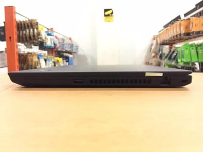 Laptop Lenovo ThinkPad T490 Core i5Gen8 Ram 16GB SSD 256GB Slim Mulus - Thumbnail 5